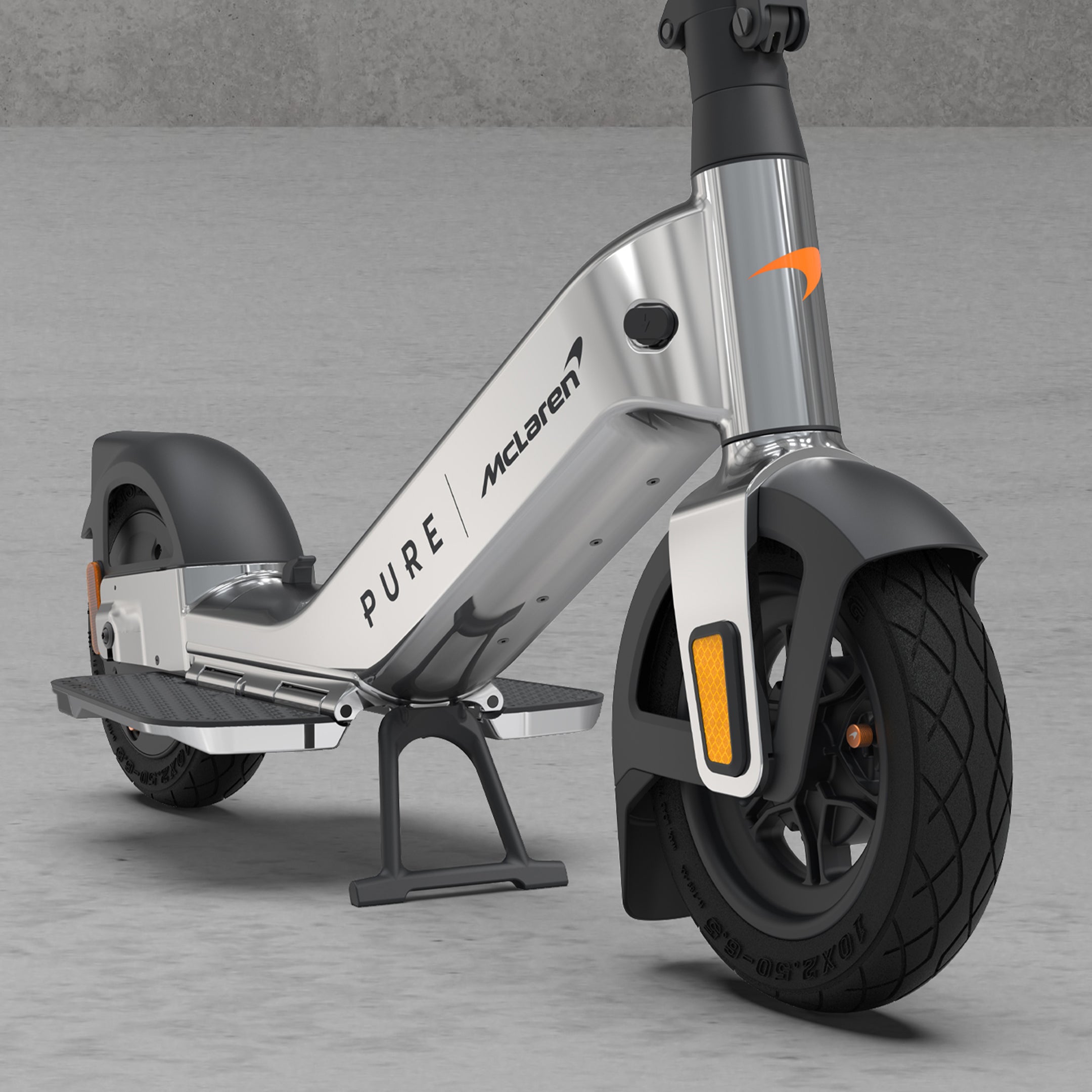 公道走行可能・JATA認証】Pure x McLaren Chrome電動キックボード