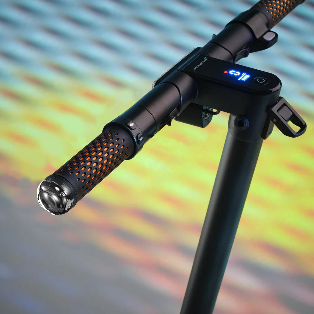 公道走行可能・JATA認証】Pure x McLaren MCL38 限定 電動キックボード