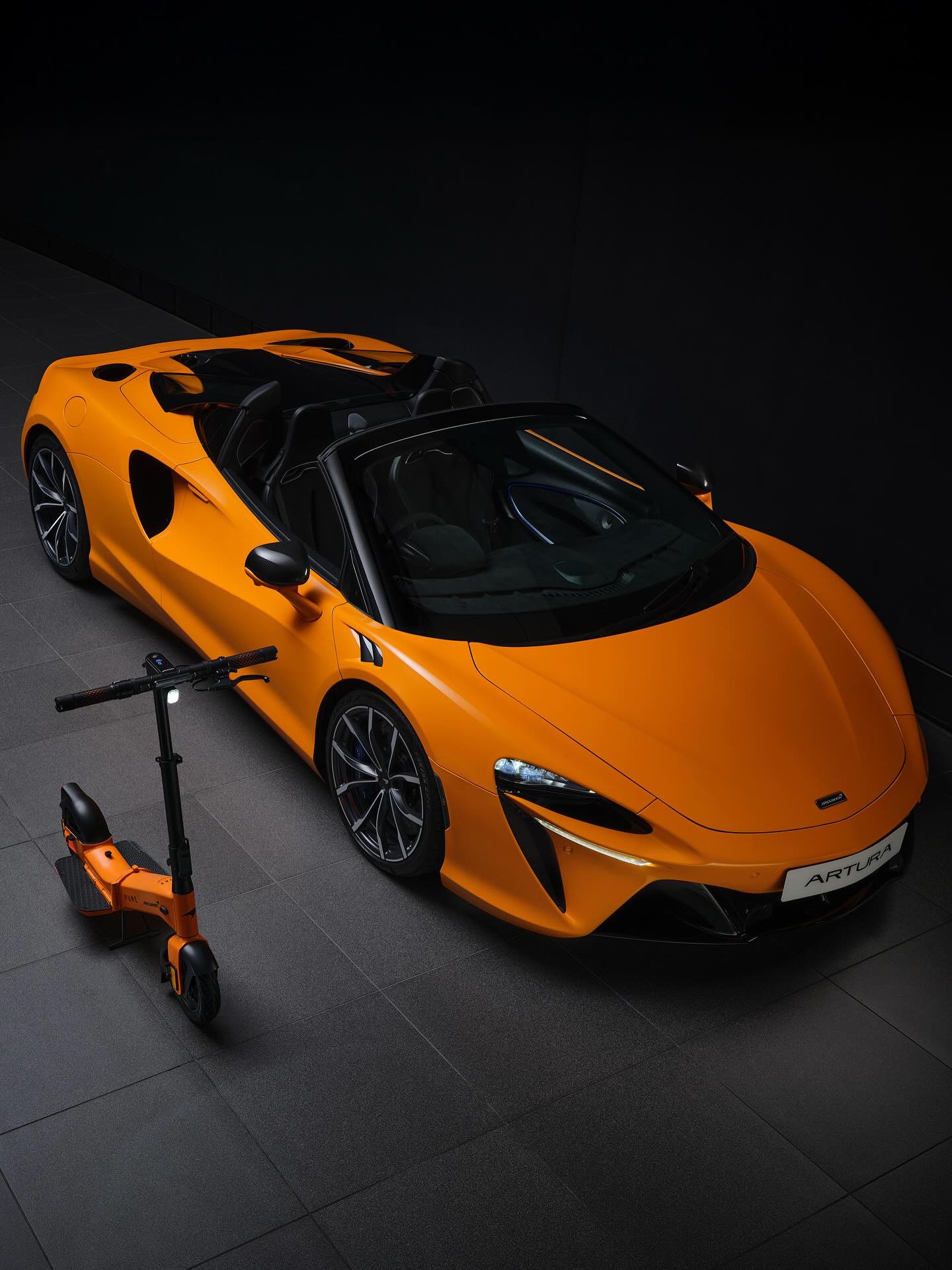 F1 マシンから生まれた革新 | Pure x McLaren Flex Papaya – Pure